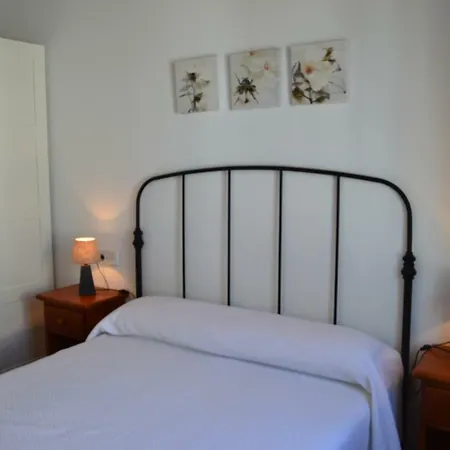 F28 Apartamento En Pleno Centro De Fornells * 福尔内利斯